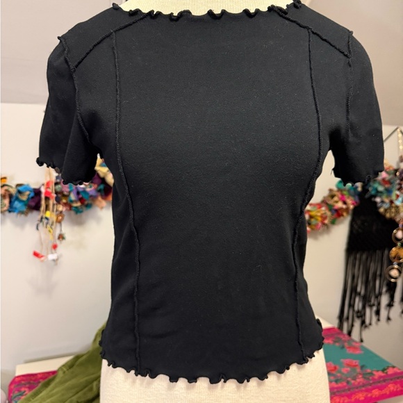 En Elly Tops - Chic Black Ruffled Women's Tee Small